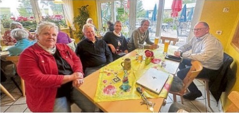 stammtisch-freie-waehler-wehrheim-vorstand stammtisch-freie-waehler-wehrheim-vorstand